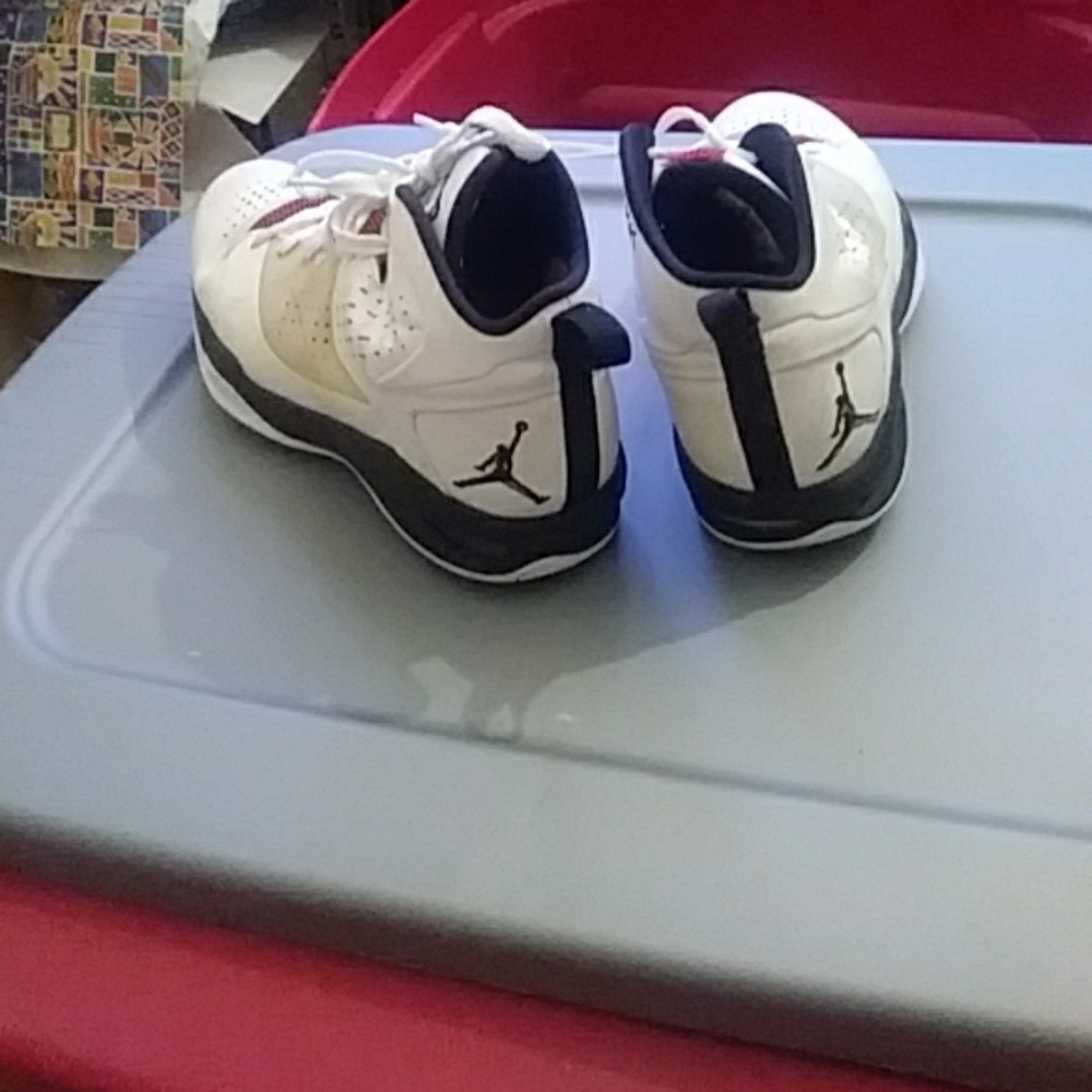 Shoes - Picture 2 of 2